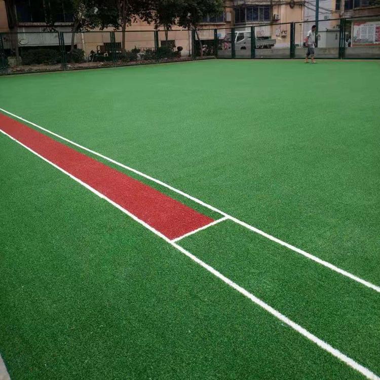 沙坪坝供应中小学足球场人造草坪室内免填充运动场